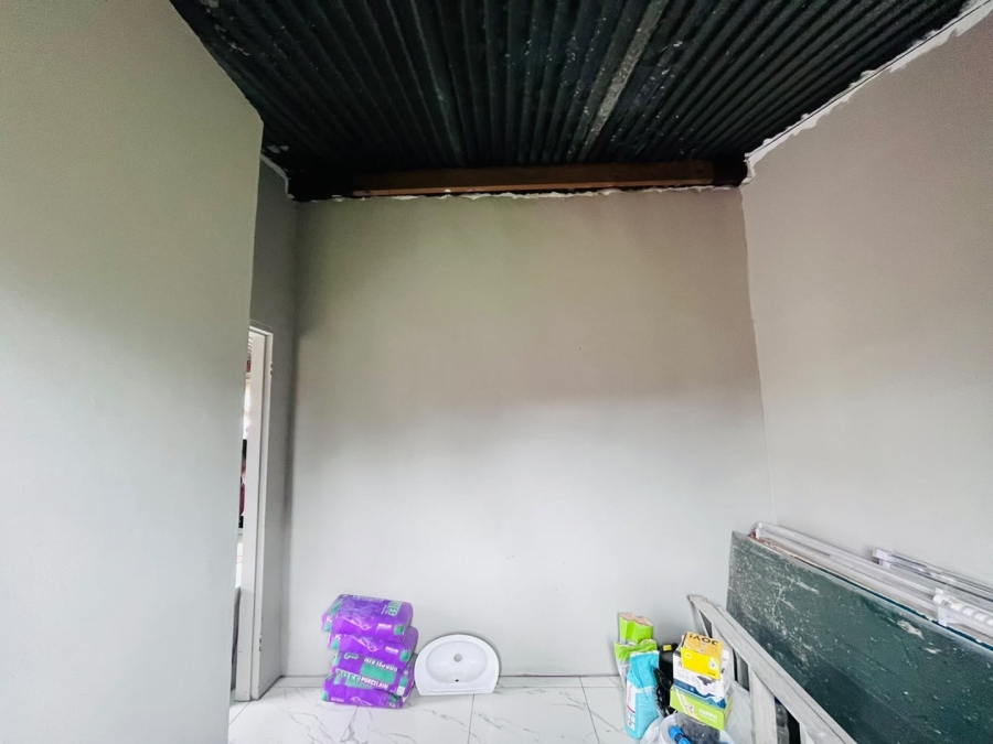 2 Bedroom Property for Sale in Bloemside 3 Free State